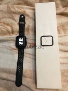 Apple Watch Series 4 - 44mm - GPS - Battery 86% - one strap - no scrat 0