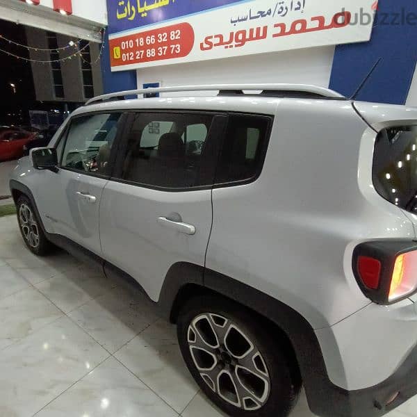 جيب رنجيد2016 jeep renegade 4X2 11