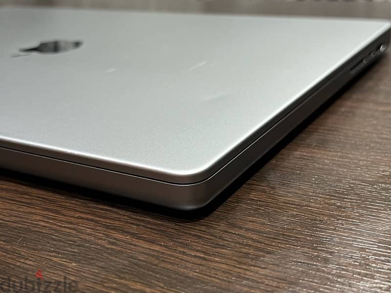 Apple MacBook Pro 16.2” M1 pro 2021 USED Like NEW 6