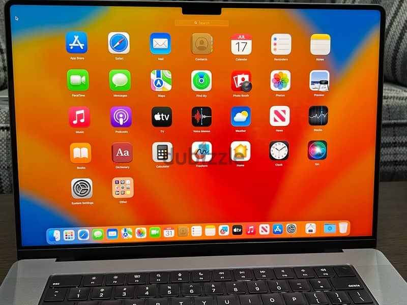 Apple MacBook Pro 16.2” M1 pro 2021 USED Like NEW 16