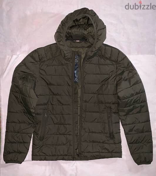 Napapijri Abee 1 jacket used like new size medium 4