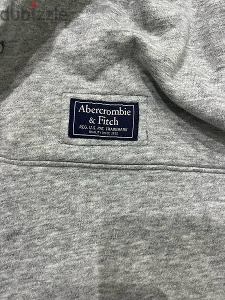 abercombie & fitch meduim in mint condition 1