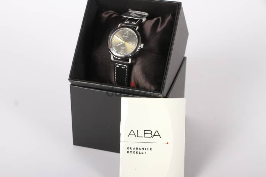 ساعة يد حريمي (ALBA)جديدة بالعلبة لم تستخدم ضد المياة . 1