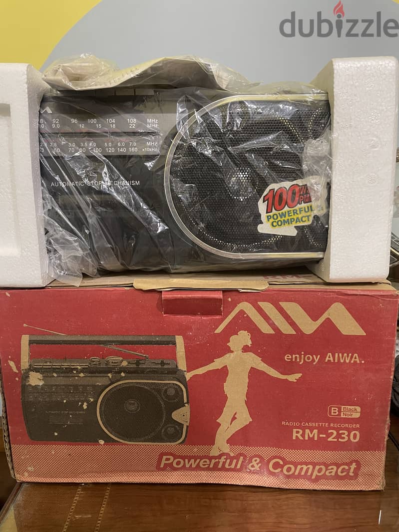 aiwa rm-230 radio cassette recorder 0