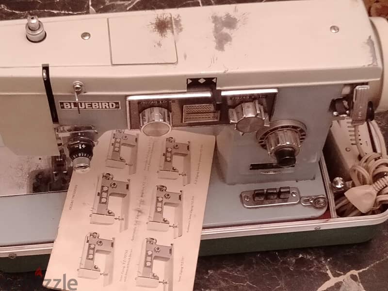 ماكينة خياطة ياباني أصلي من السبعينيات ماركة BlueBird لم تستخدم 17