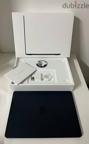 macbook air m2 13.6” in midnight. OPENED - BARELY USED 5