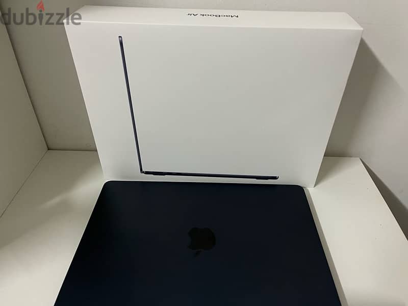 macbook air m2 13.6” in midnight. OPENED - BARELY USED 11