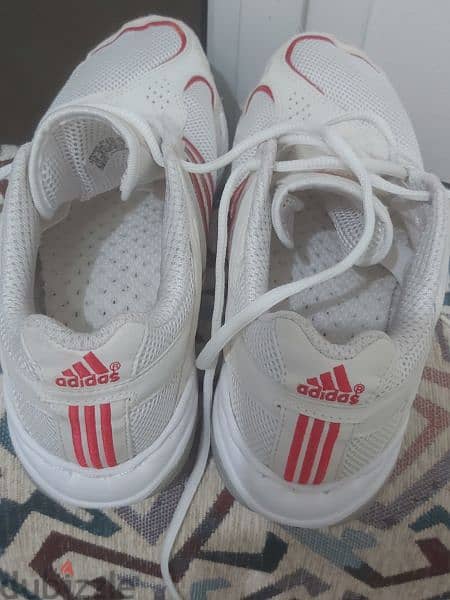 *** Adidas trainers shoes, 42, loke new, Original  *** 2