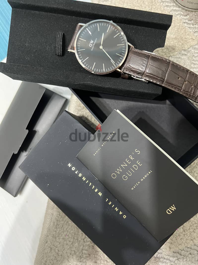 ساعه رجالي ماركة Daniel wellington 2