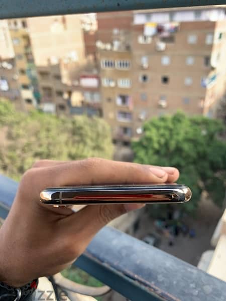 IPHONE XS MAX 256 G 5