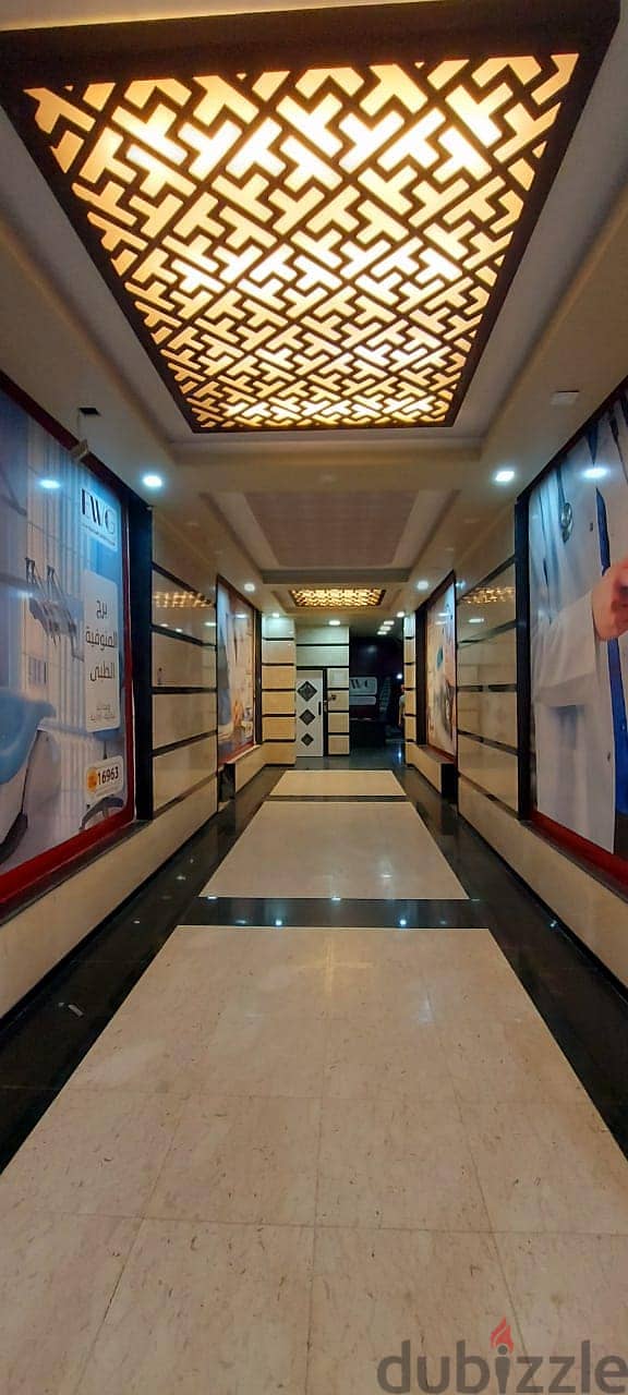 مكتب اداري للبيع تشطيب سوبر لوكس 63 م في أميز برج اداري - طبي في شبين 3