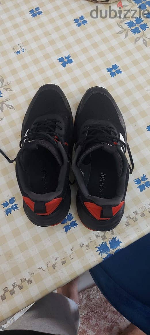 Adidas in court shoes for handball | جزمة اديداس للهاندبول 3