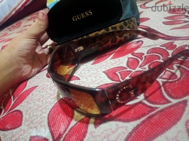 نضارة guess original black من فرنسا و واحده brown 5