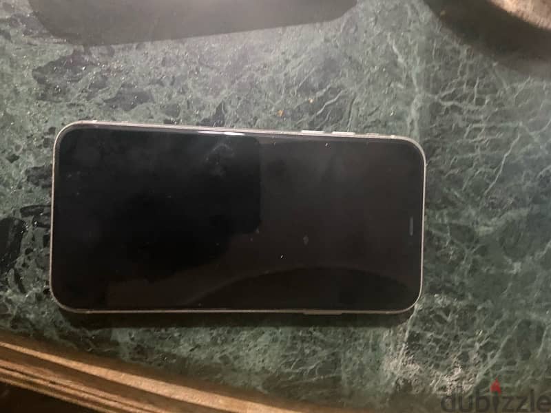 iPhone 11 like new without any scratch 0