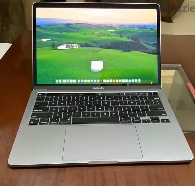 MacBook  pro m1 2020   ( Like New ) 5