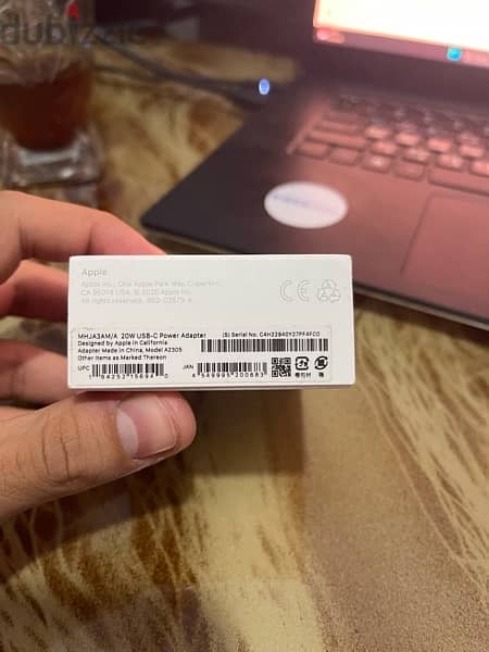 Original Apple USB-C charger from the USA store 3