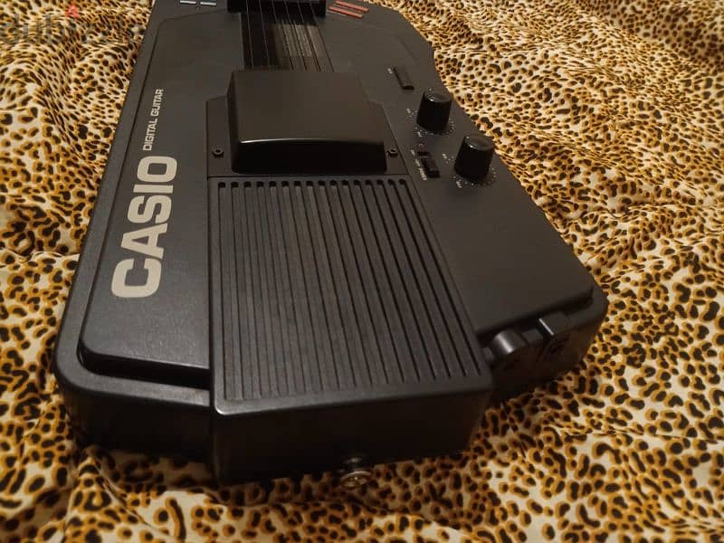 CASIO DG-1 Digital Guitar Synthesizer Made In JAPAN 80's 1