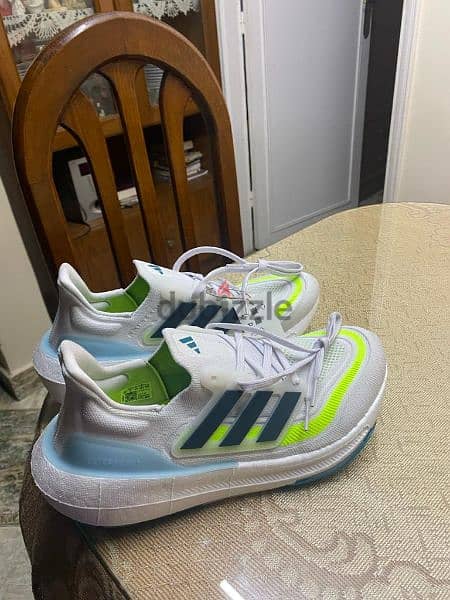 new authentic adidas ultraboost light size 42 0