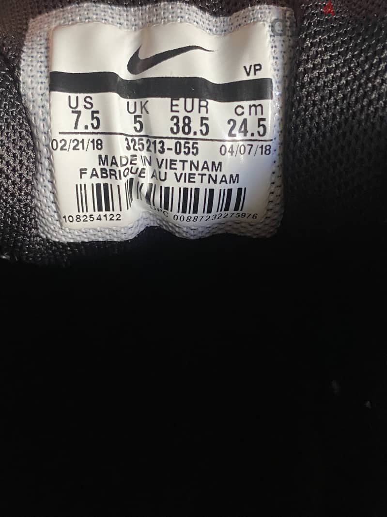 كوتشي نايك اير ماكس مقاس 38,5 Nike air max shoe size 3