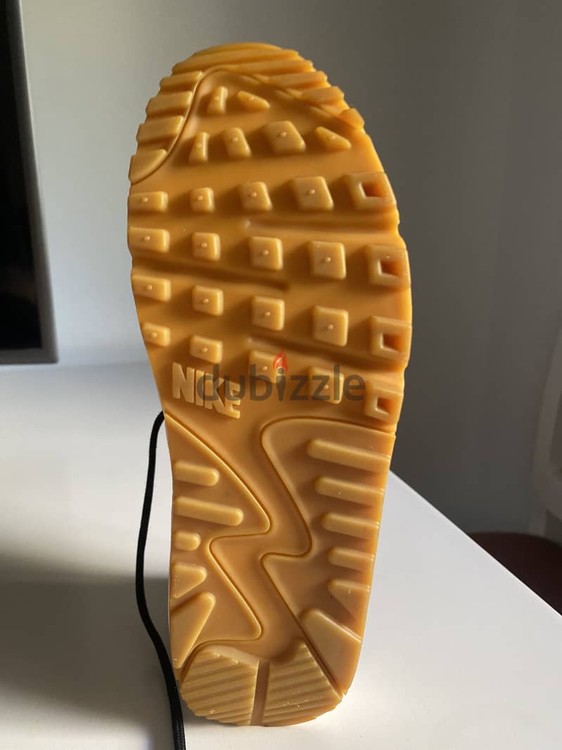كوتشي نايك اير ماكس مقاس 38,5 Nike air max shoe size 4