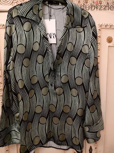 from Canda size M New