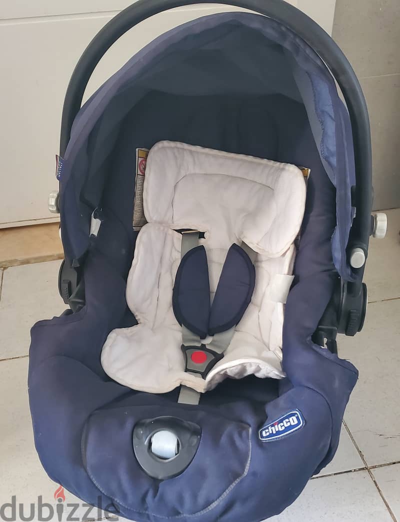 Chicco car seat and stroller 1