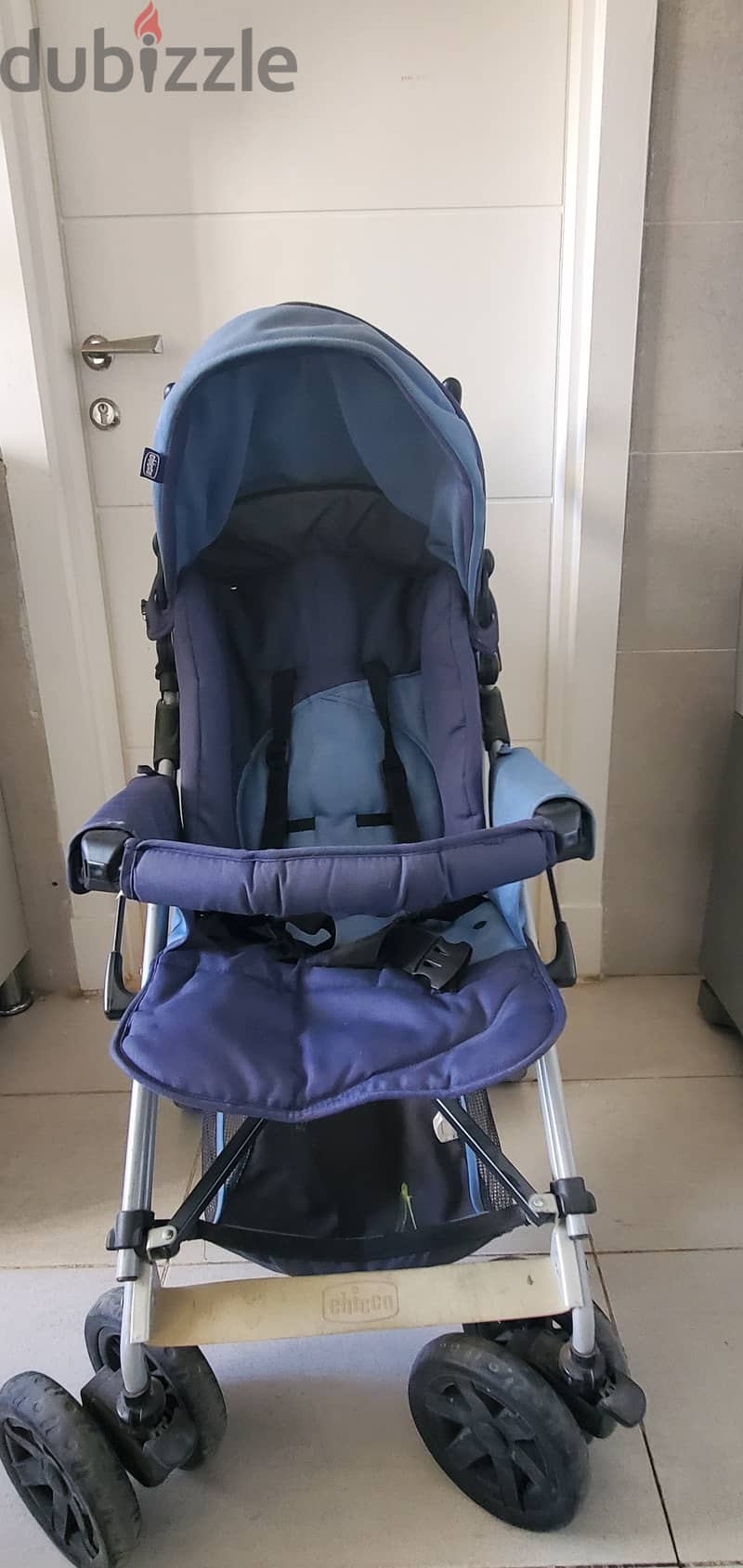 Chicco car seat and stroller 3