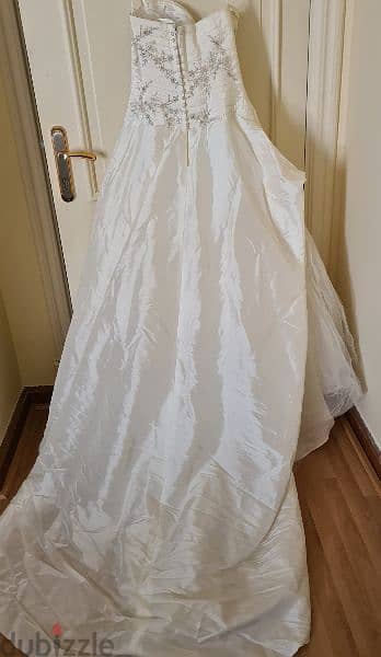 Pronovias wedding dress 0