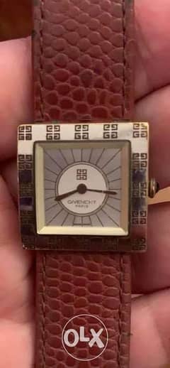ساعة سويسرية ساحرة بتصميم ملفت وبراند أصلي 0