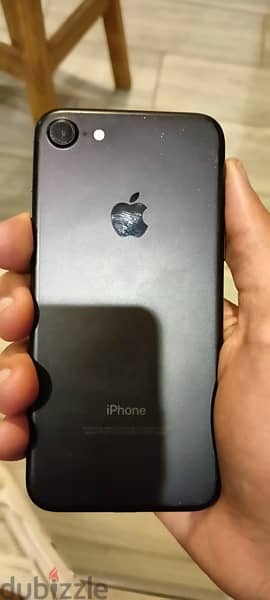 iPhone 7  للبيع او للبدل بايفون اكس 4