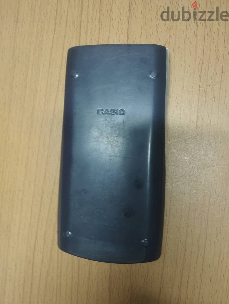 آلة حاسبة Casio موديل fx-570 ES 1