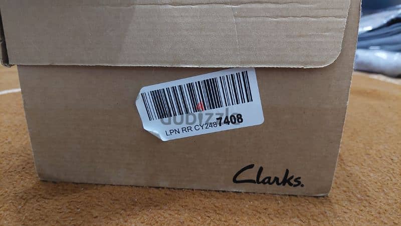 للبيع جزمة Clarks جديدة وارد الخارج بالكرتونة 5