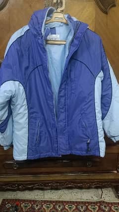 Unisex puffer jacket from US 0