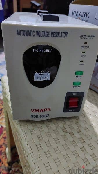 منظم جهد استبليزر اوتوماتيك ديجيتال ١/٢ ك Regulator V MARK 500 V/A 2