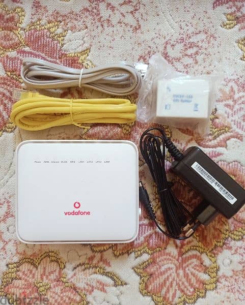 dvd, led lamp, router Vodafone, receiver 3