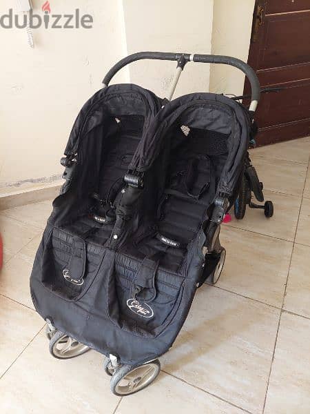 Twin baby stroller for sale USA  سترولر تؤام للبيع حاله ممتازة 2
