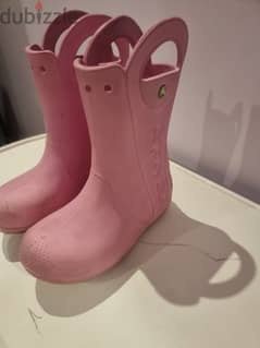 used crocs rain boot as new 0