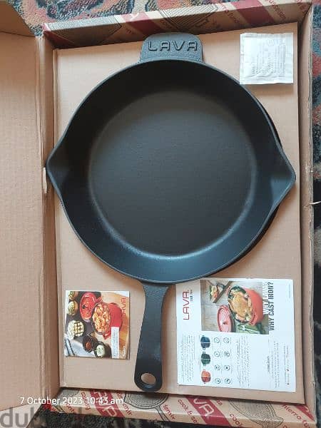 طاسة حديد زهر لاڤا تركي مقاس 28 سم Cast iron skillet from Lava 4