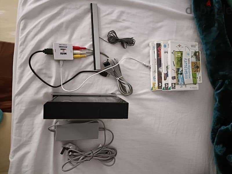 Nintendo Wii with games & accessories 2