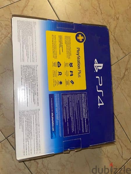 Excellent condition playstation 4 slim with box 1