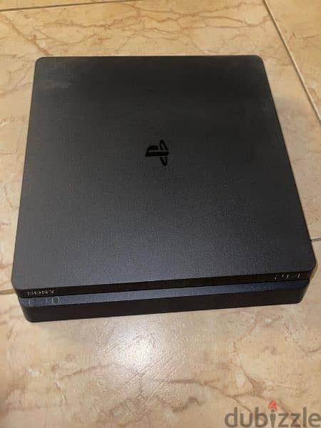 Excellent condition playstation 4 slim with box 9