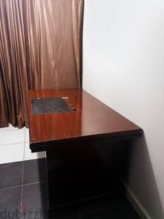 Used desk without drawers