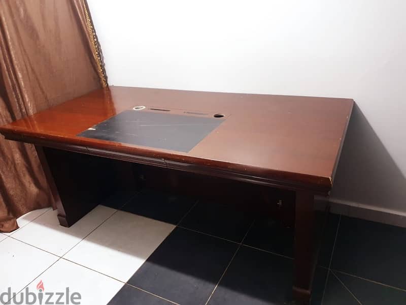 Used desk without drawers 1