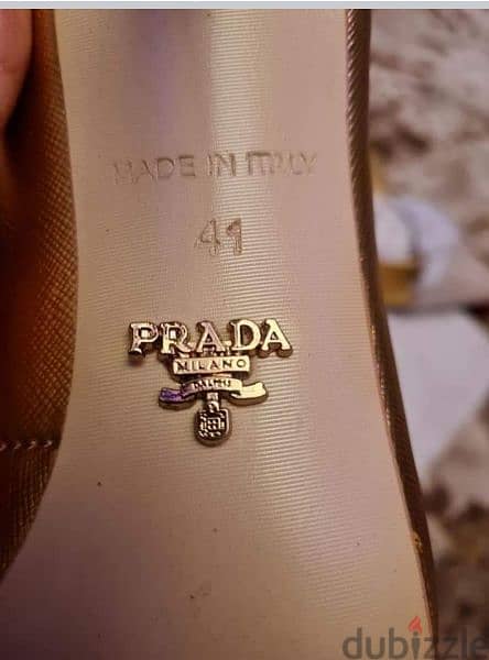 prada heels black & gold 5