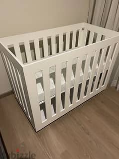 baby Crib + mattress + gift 0