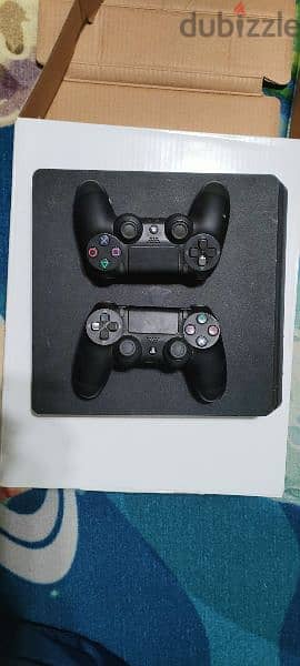 ps4 slim 1TB +1 joystick +7 Games 1