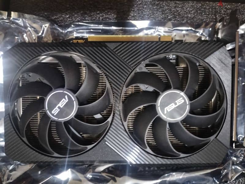 Rtx 3050 Asus 8gb. Like NEW 5