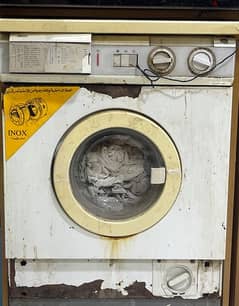 ideal Zanussi - Washing Machine - Clothes 0