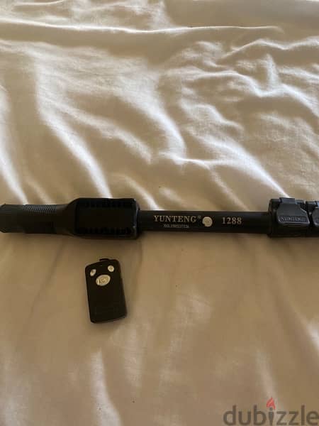 Yunteng YT-1288 Bluetooth extendable monopod (selfie stick) 1