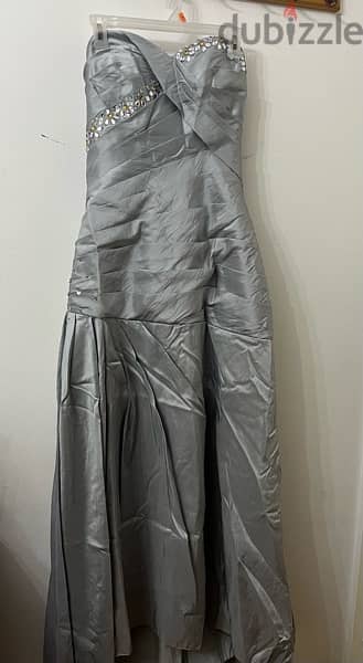 Soirée / Engagement dress - used ONCE 3